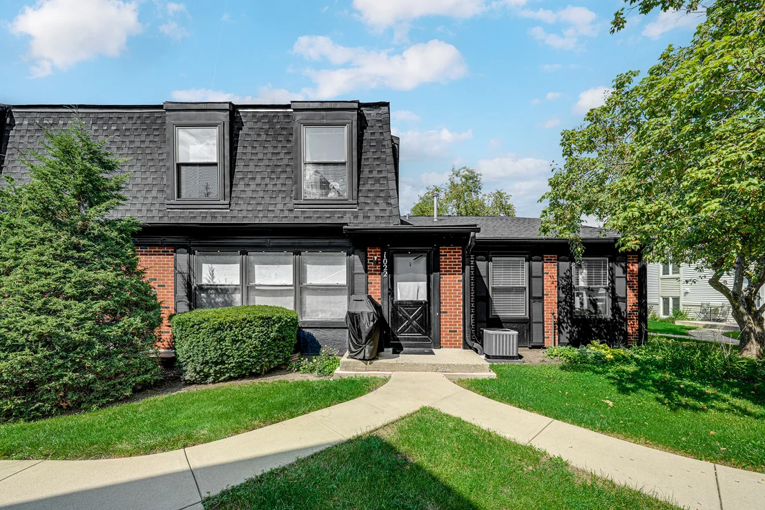 Photo of 1022 Inverrary Lane