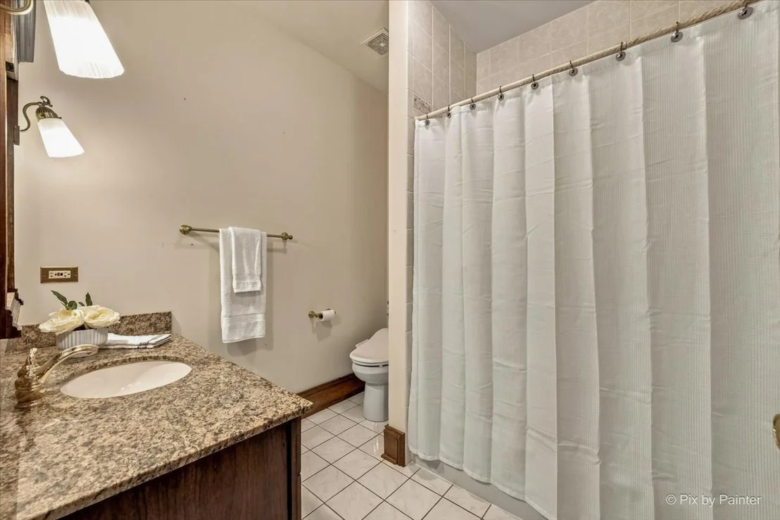 Photo of 5N719 Castle Drive