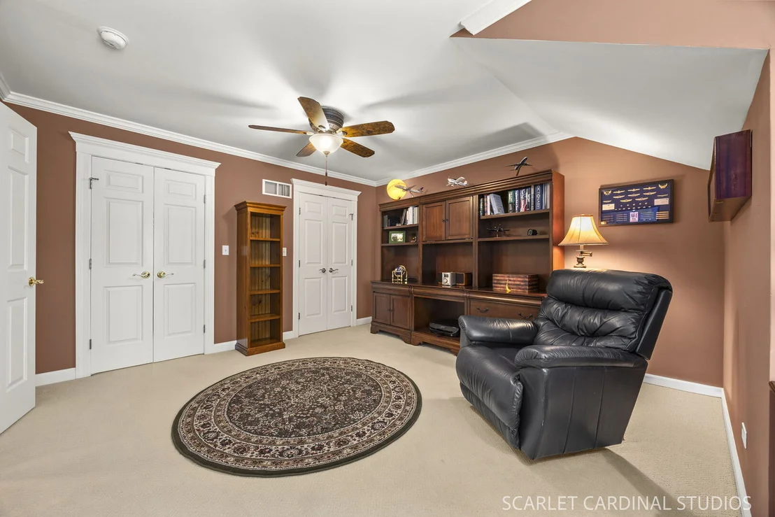 Photo of 1028 Crestwood Circle