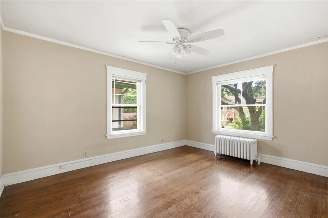 Photo of 1527 W JUNEWAY Terrace