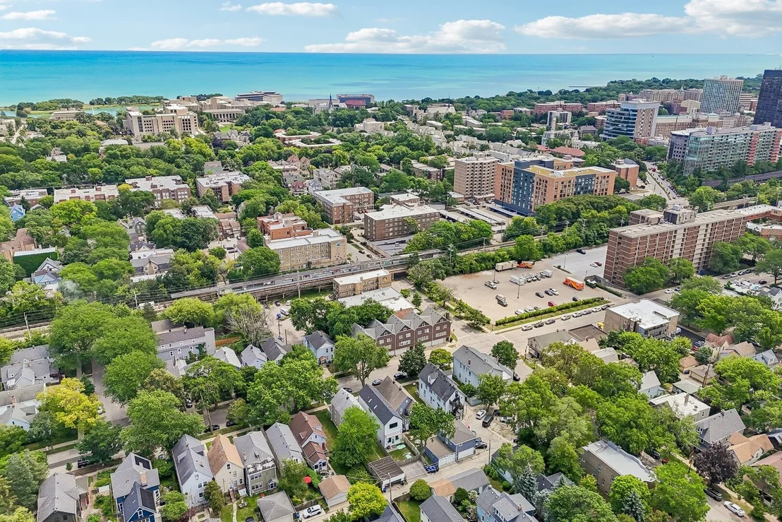 Photo of 2012 Maple Avenue