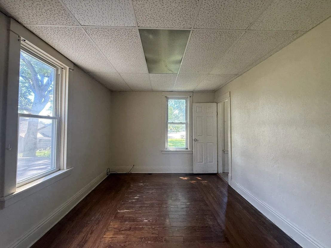 Photo of 1355 S 7th Avenue