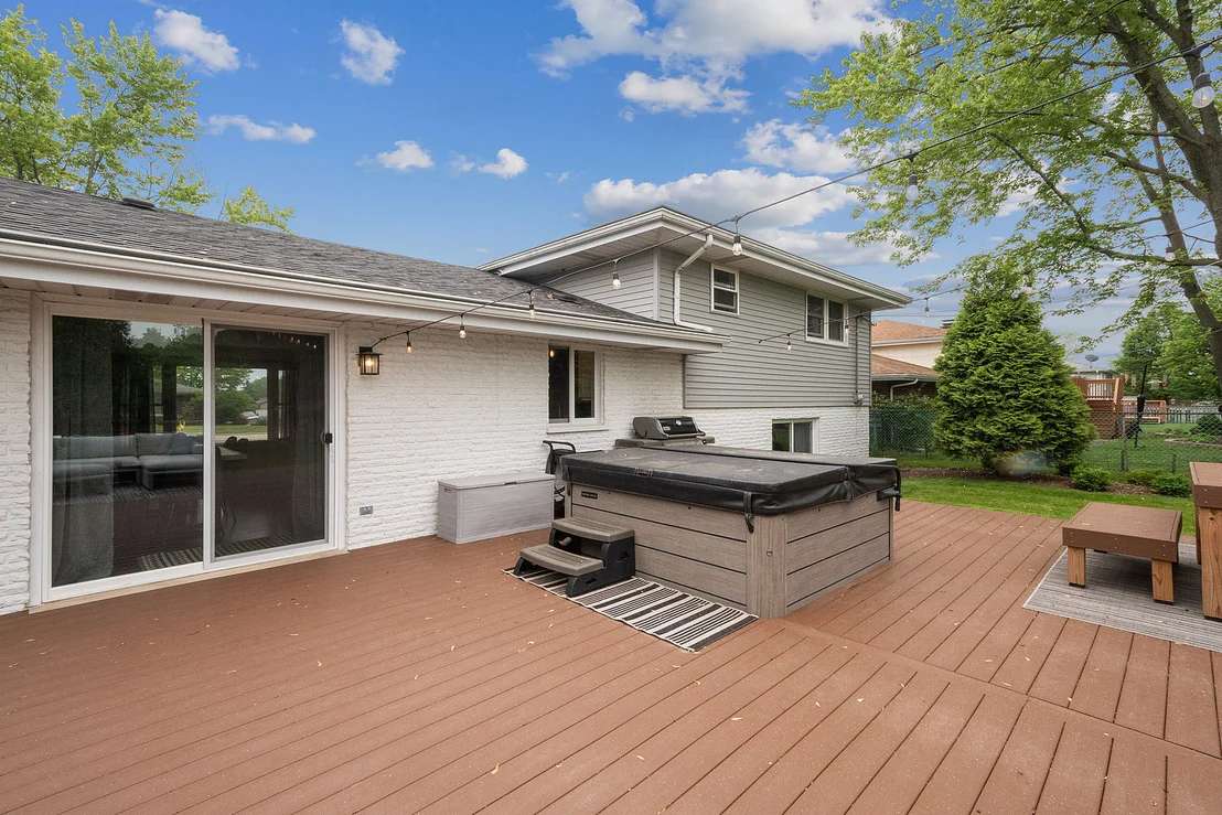 Photo of 1222 Hillview Drive
