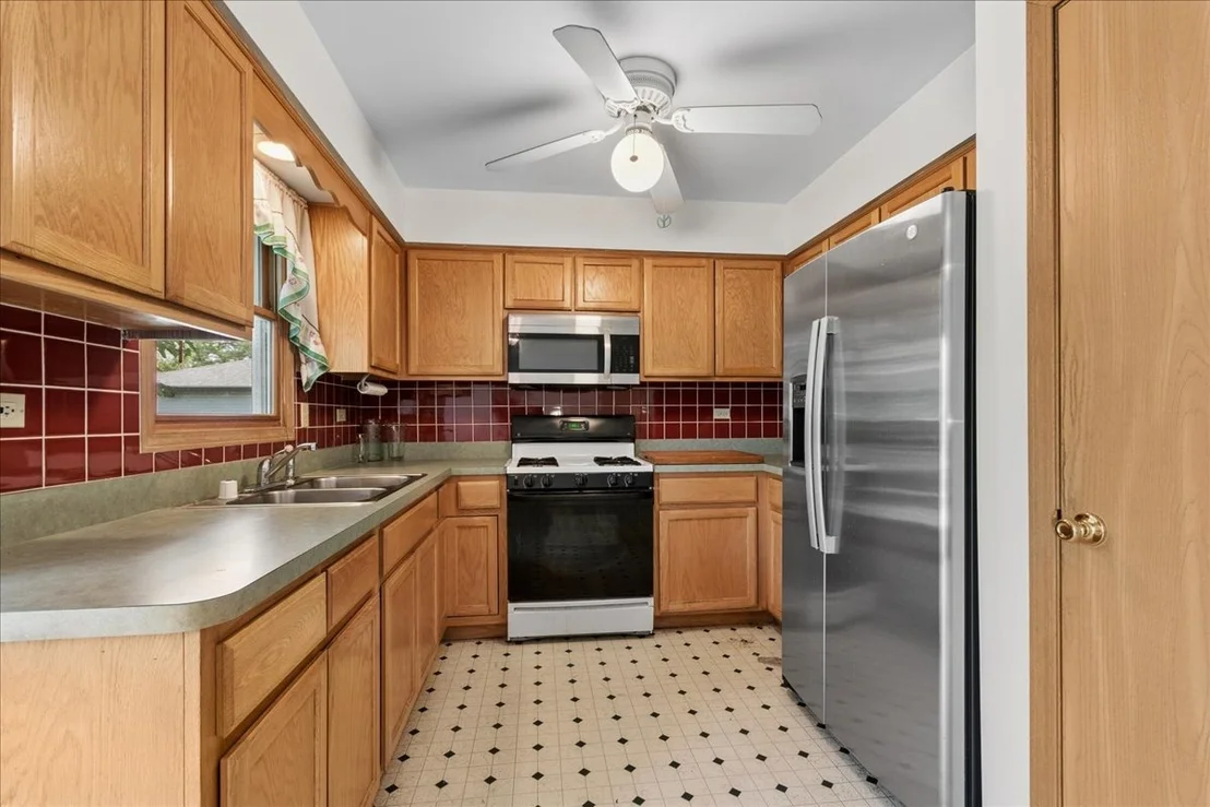 Photo of 6911 Manchester Drive
