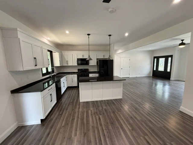 Photo of 357 French Street