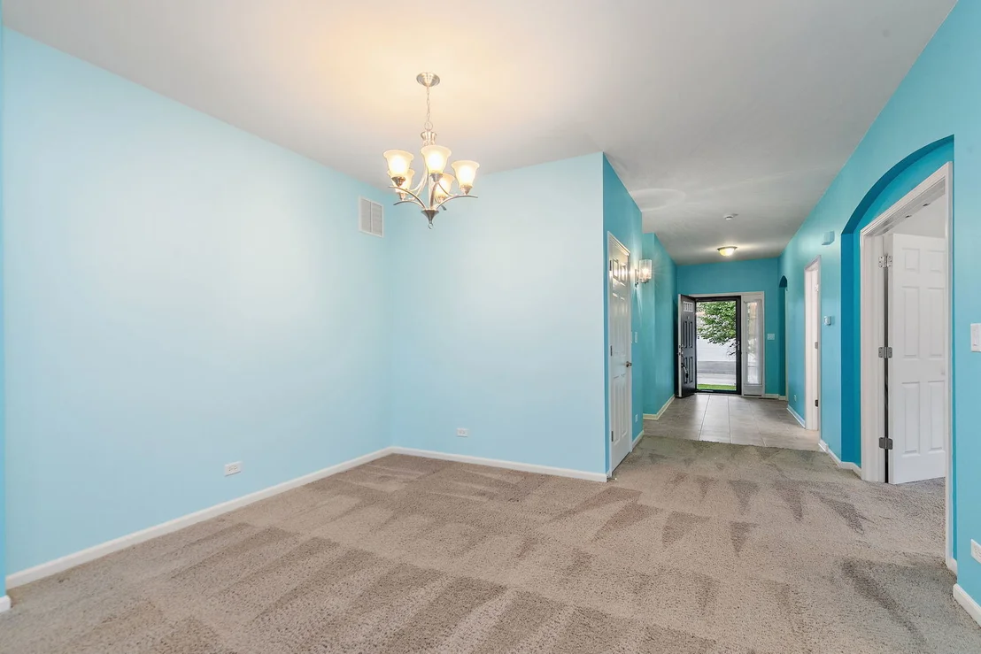 Photo of 957 Laguna Lane