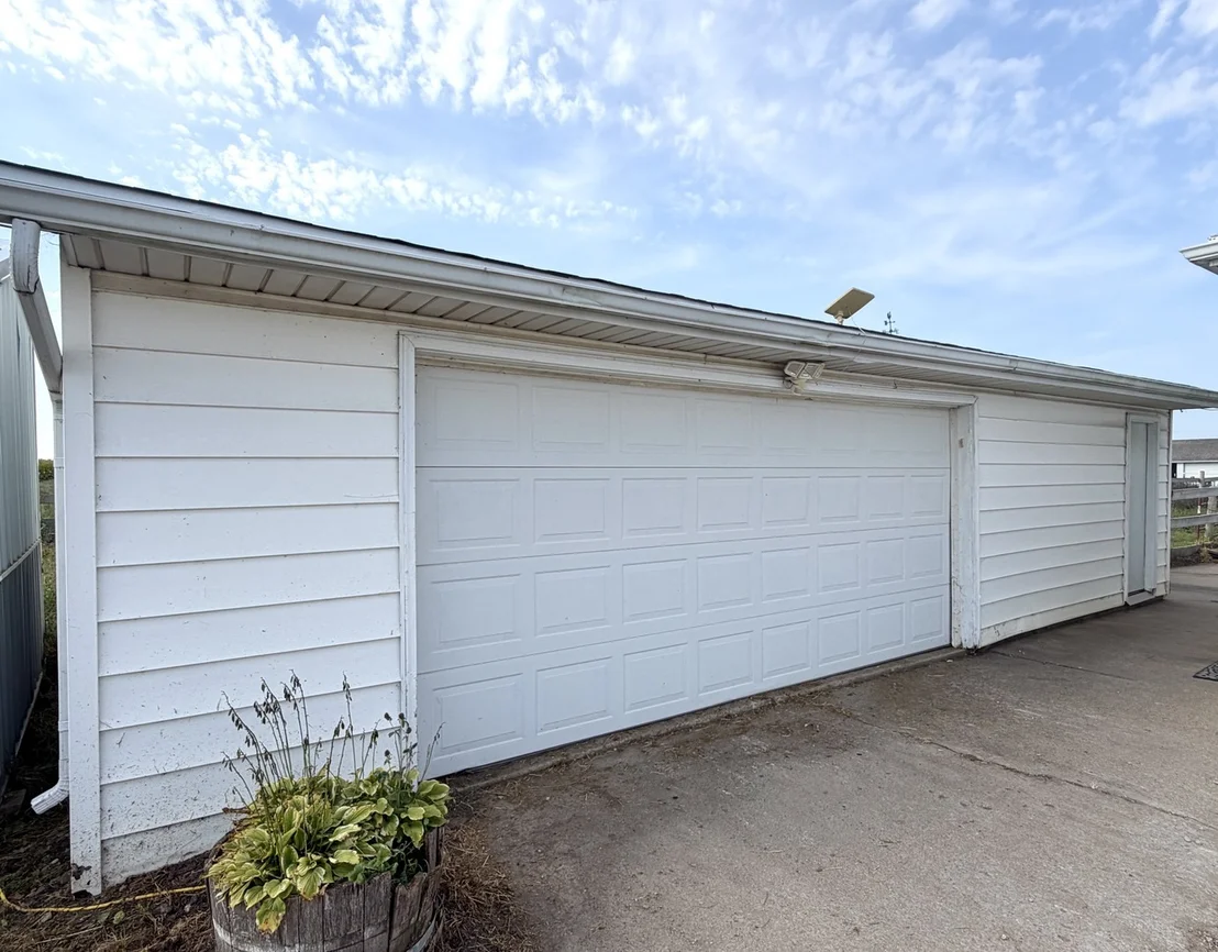 Photo of 82 N 23rd Road