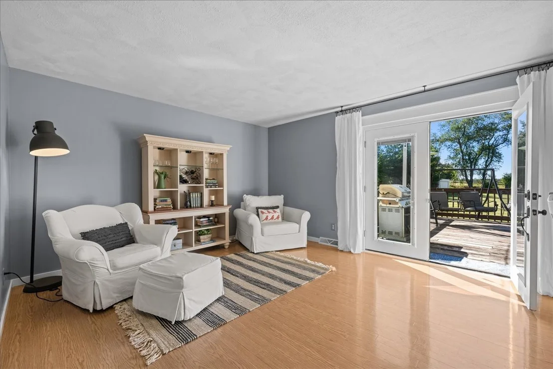 Photo of 9N424 Tamara Drive