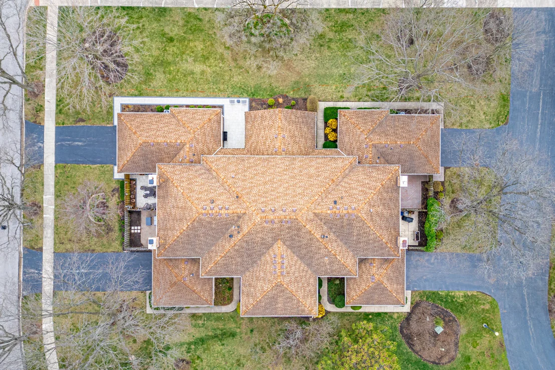 Photo of 1122 Creekside Drive
