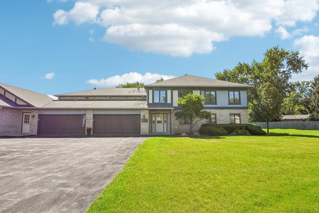 Photo of 2545 Harbor Drive