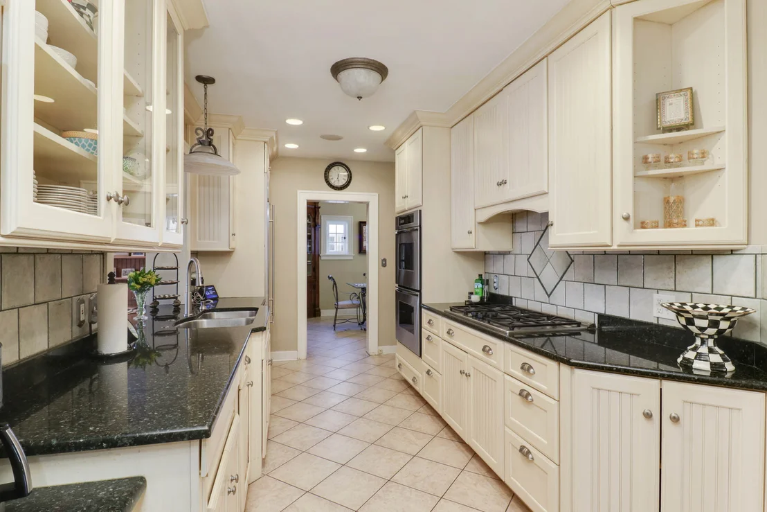 Photo of 1202 Elmwood Road