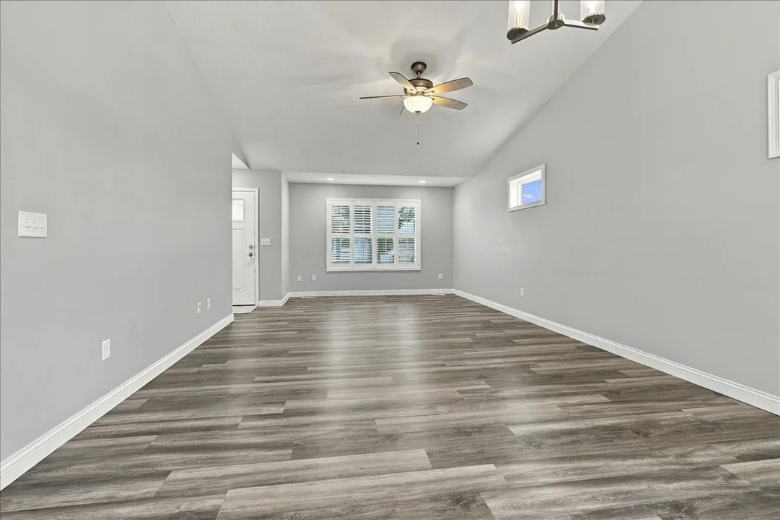Photo of 304 Bobwhite Way