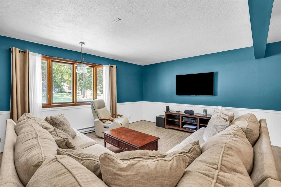 Photo of 715 Cortez Drive