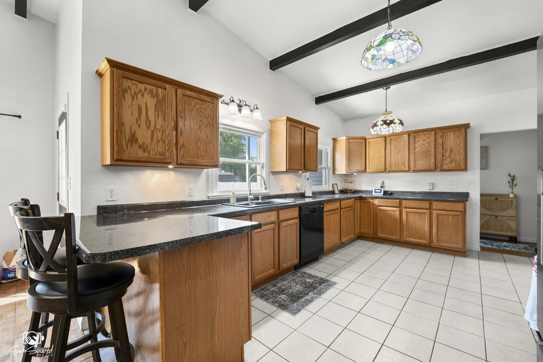 Photo of 856 N Western Hills Drive