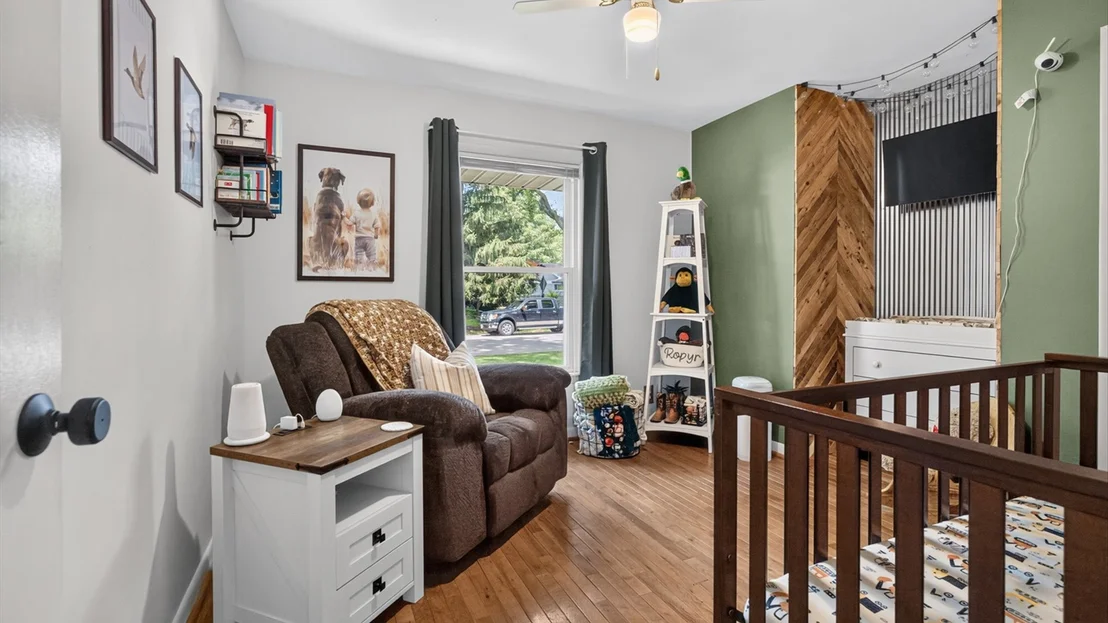 Photo of 1402 Maplewood Drive