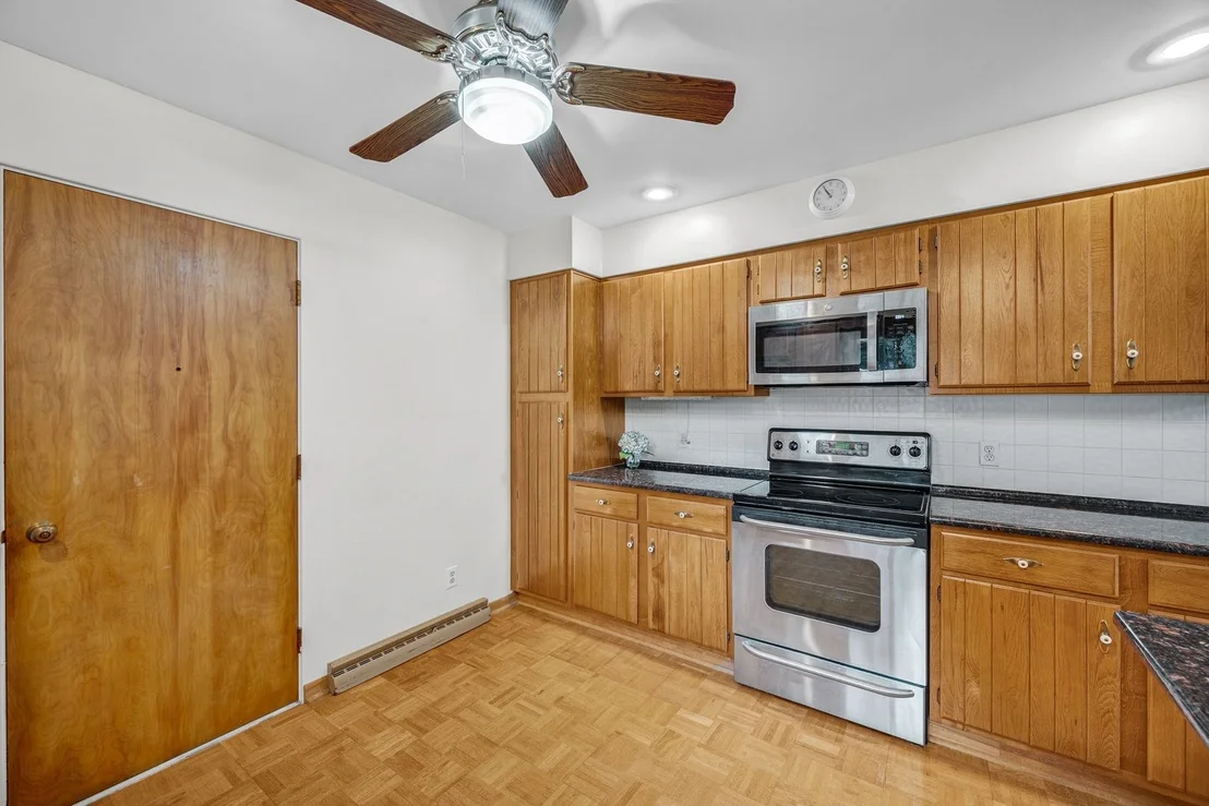 Photo of 221 Hillside Lane
