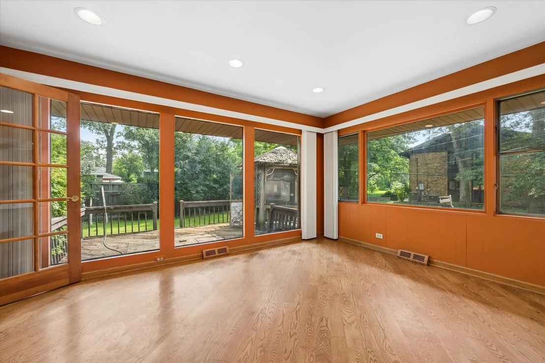 Photo of 1655 Forest Drive