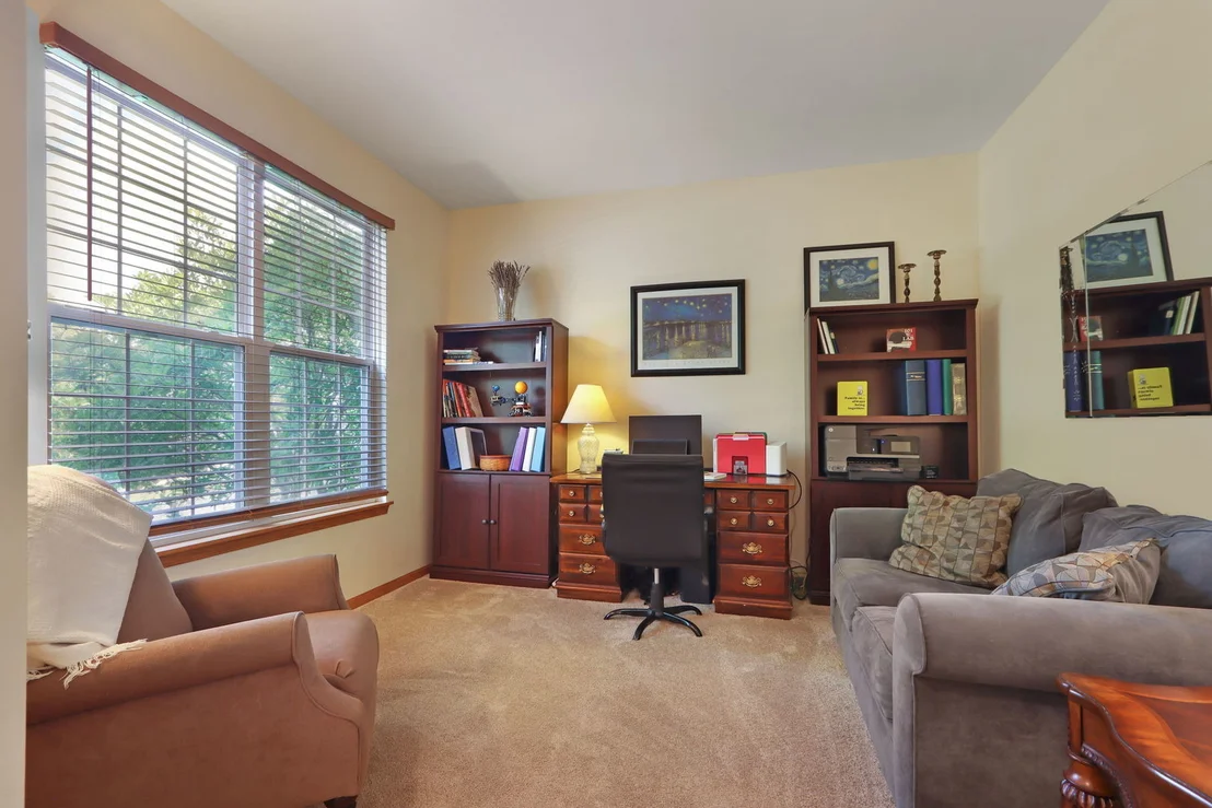 Photo of 992 Curran Place