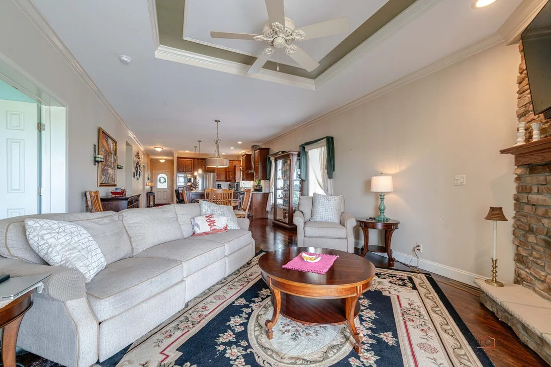 Photo of 1459 Equestrian Drive