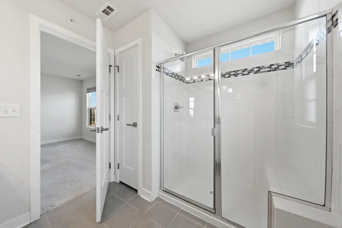 Photo of 72 Nicholas Drive E