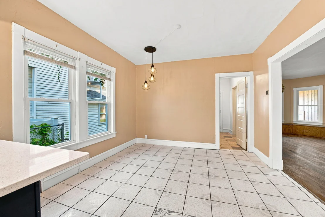 Photo of 111 W Delaware Street