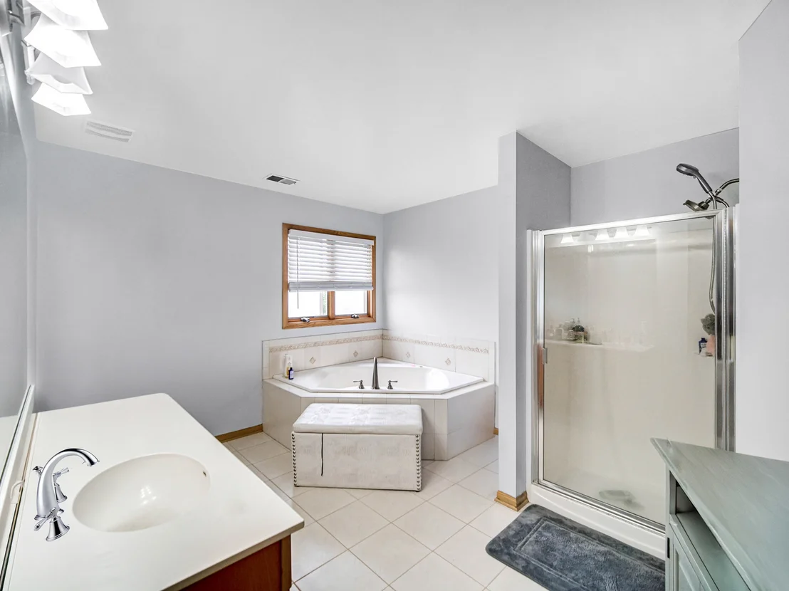 Photo of 23030 Lakeview Estates Boulevard