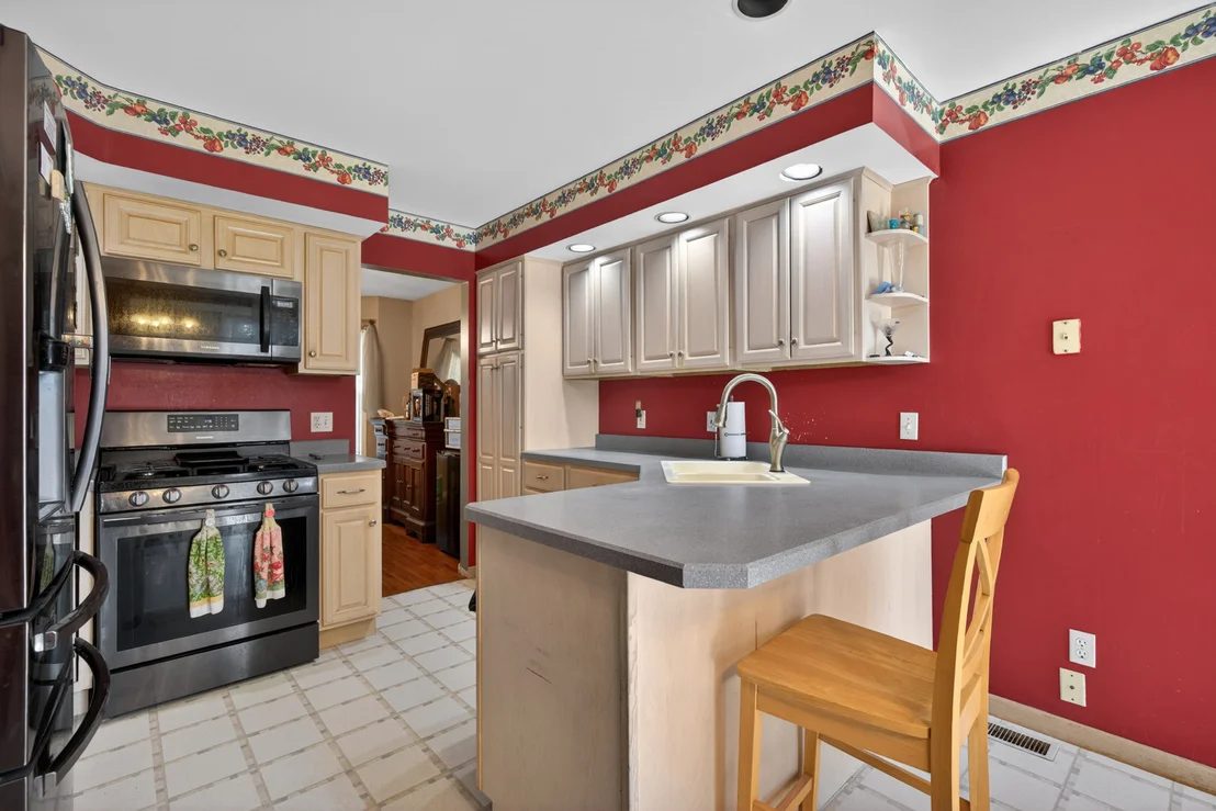 Photo of 817 Adrienne Avenue