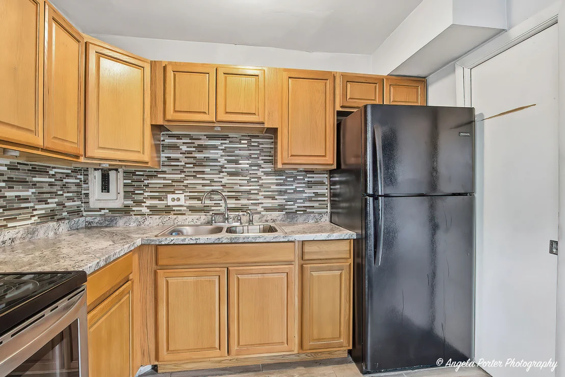 Photo of Unit 3 at 2504 Algonquin Road