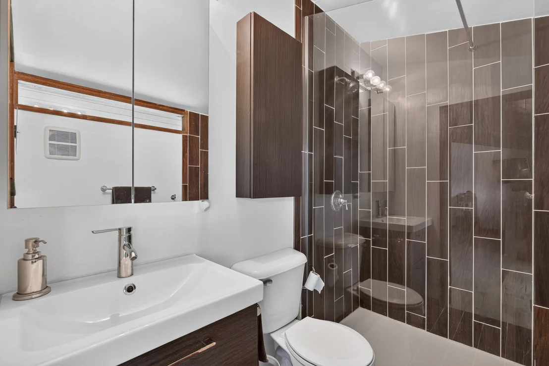 Photo of 2390 Circle Drive