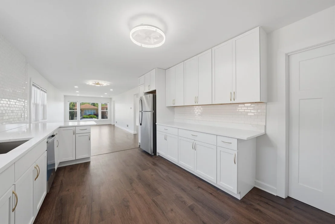 Photo of 415 W 95th Place