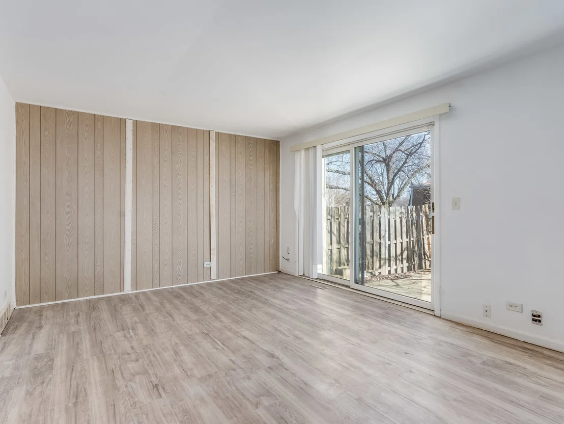 Photo of 555 Monroe Road