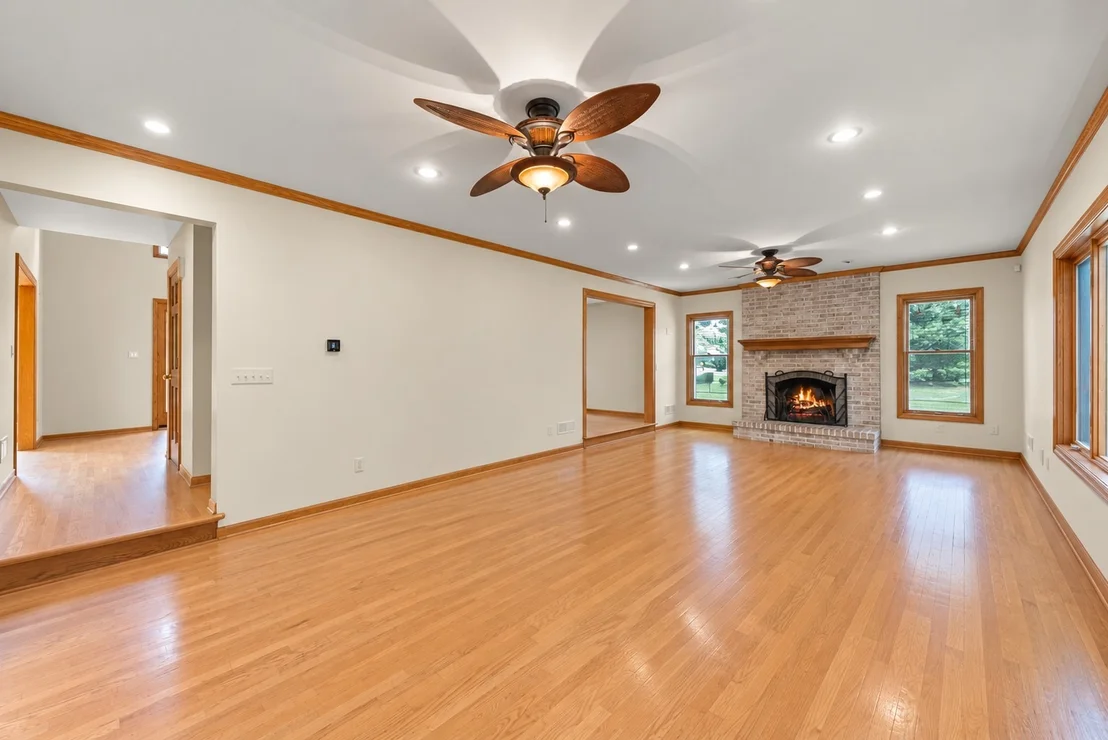 Photo of 8S765 Singletree Lane