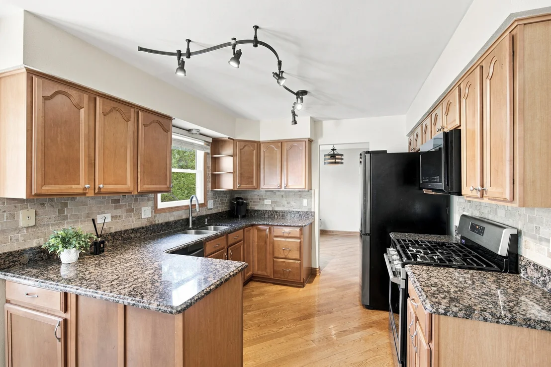 Photo of 232 Pepperidge Circle