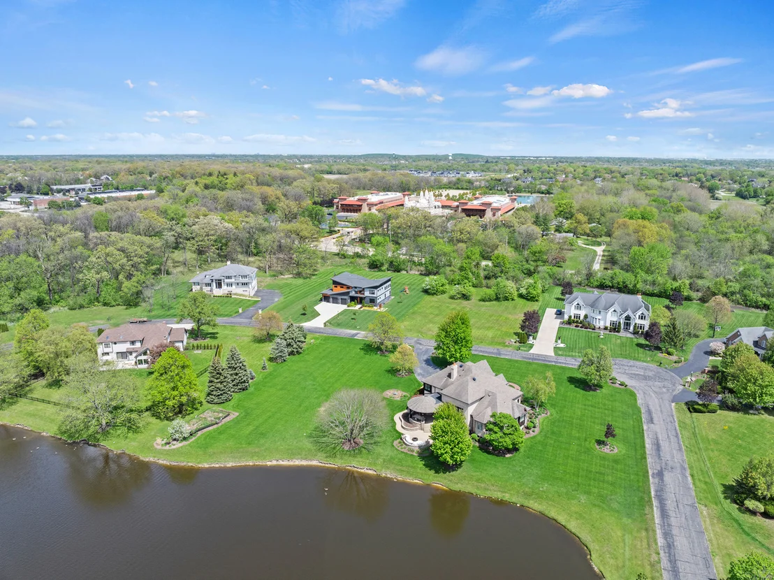 Photo of 4N707 White Oak Lane