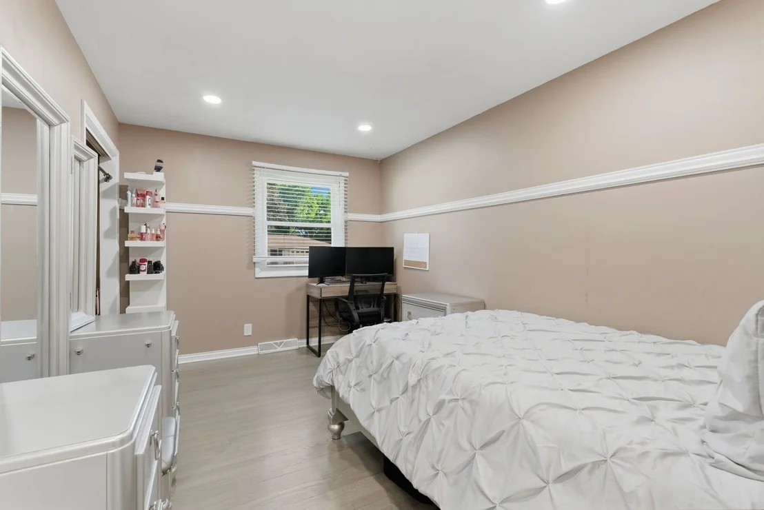 Photo of 120 Terry Drive