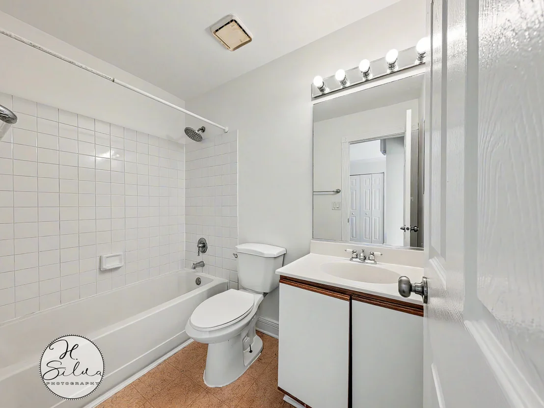 Photo of 5532 Chantilly Circle