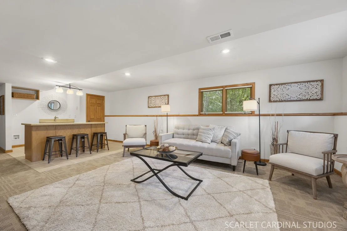 Photo of 1050 Aster Lane