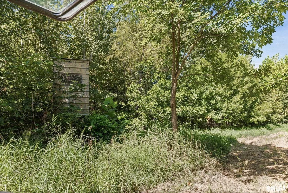 Photo of 520 DEERFIELD Road