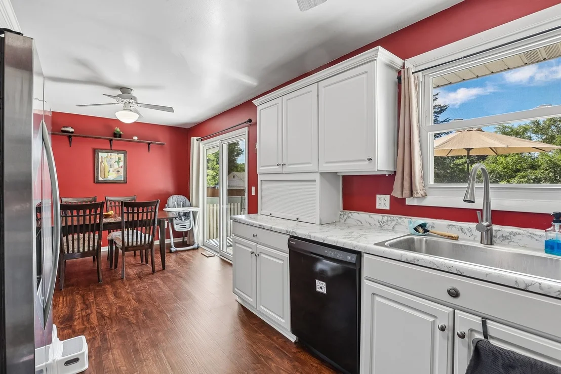 Photo of 523 Maplewood Drive