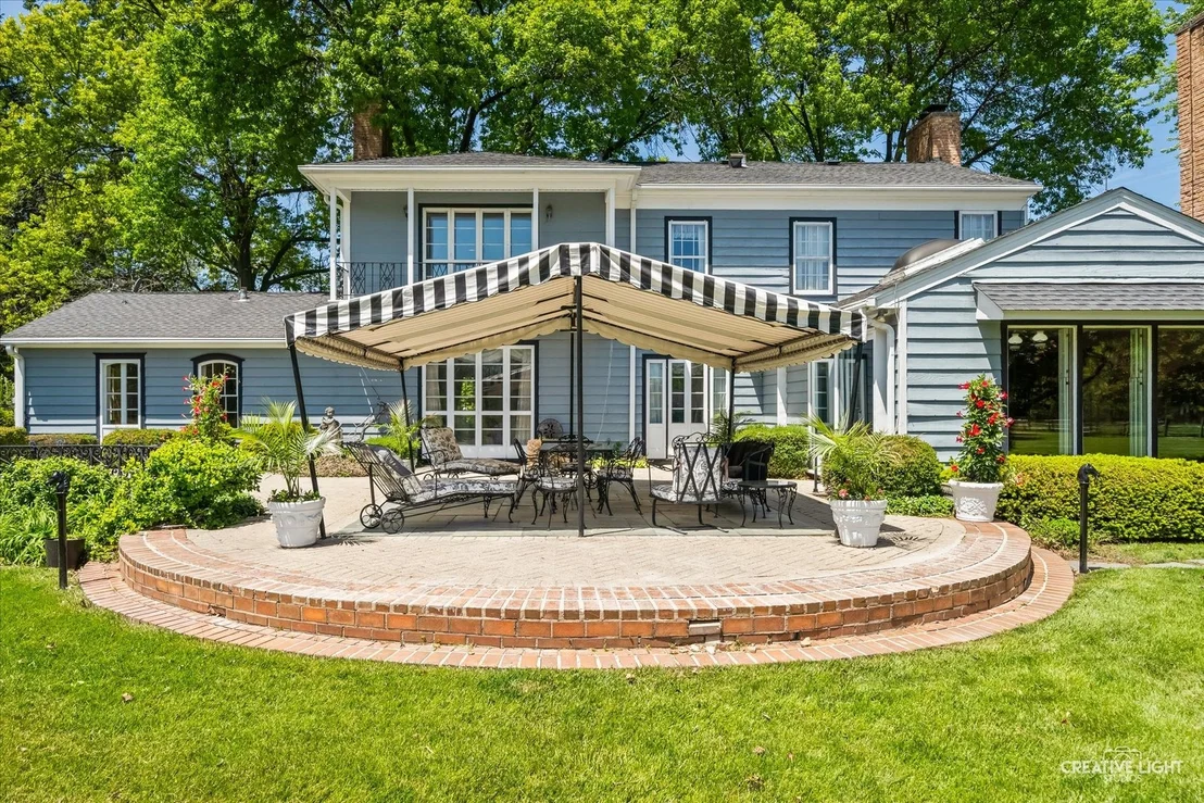 Photo of 33W451 Surrey Road