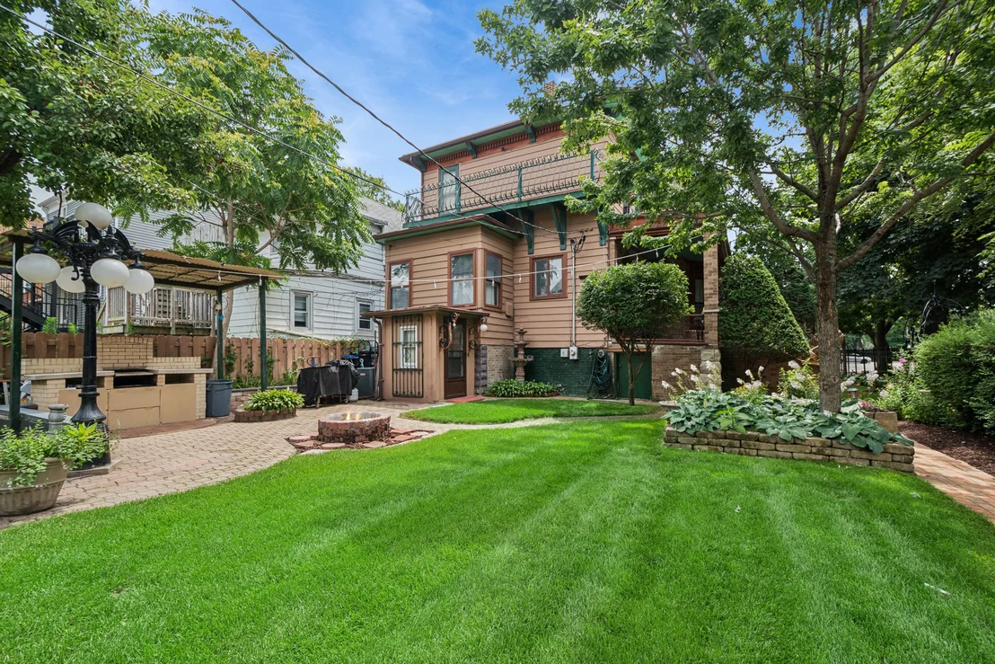 Photo of 2656 W Logan Boulevard