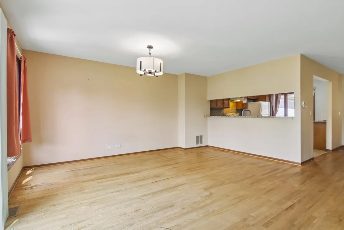 Photo of 373 GOSHAWK Lane