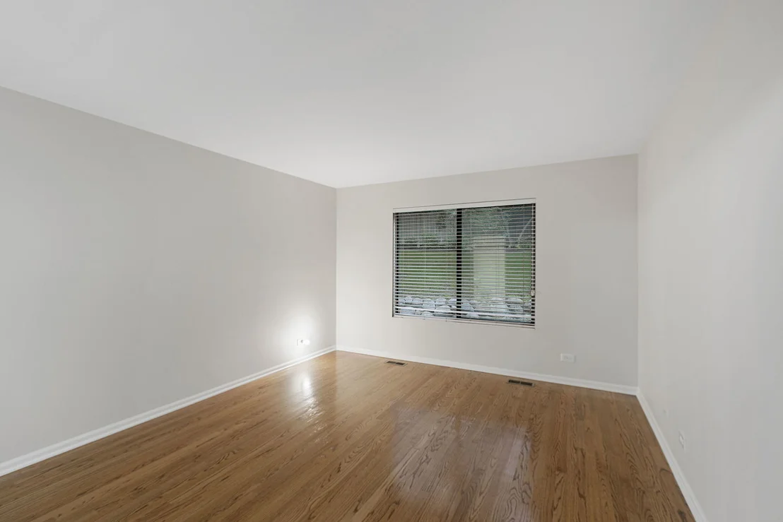Photo of 488 White Oak Lane