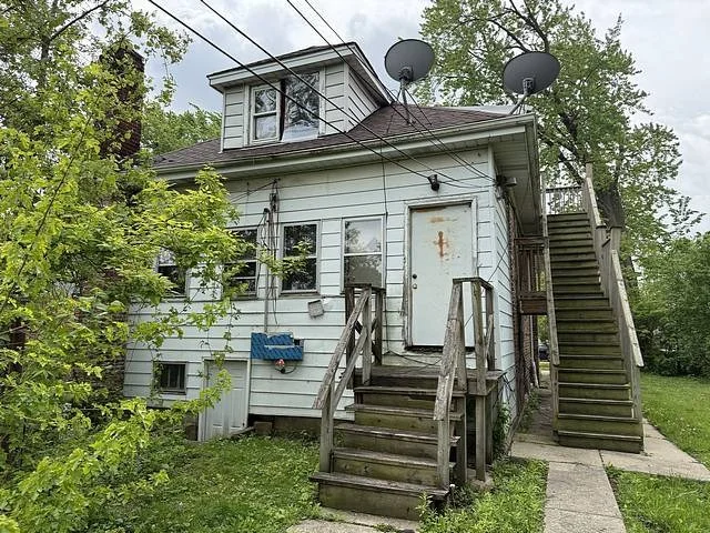 Photo of 1344 W 108th Place