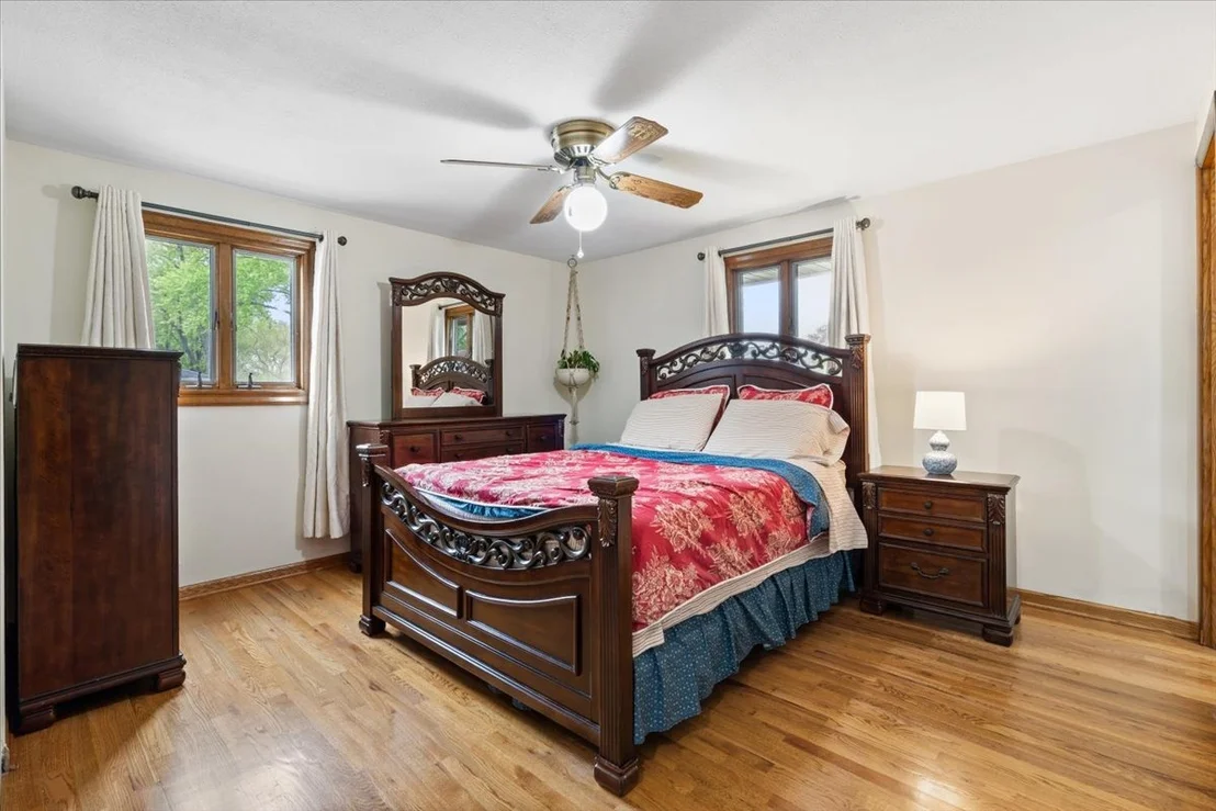 Photo of 937 Cornell Lane