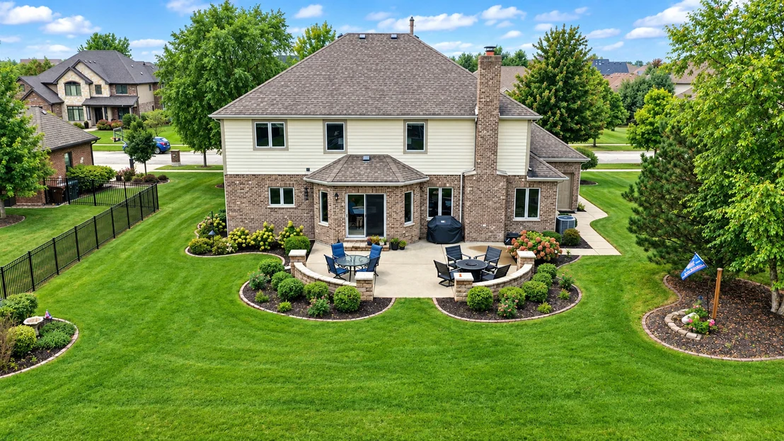 Photo of 2016 Edgeview Drive