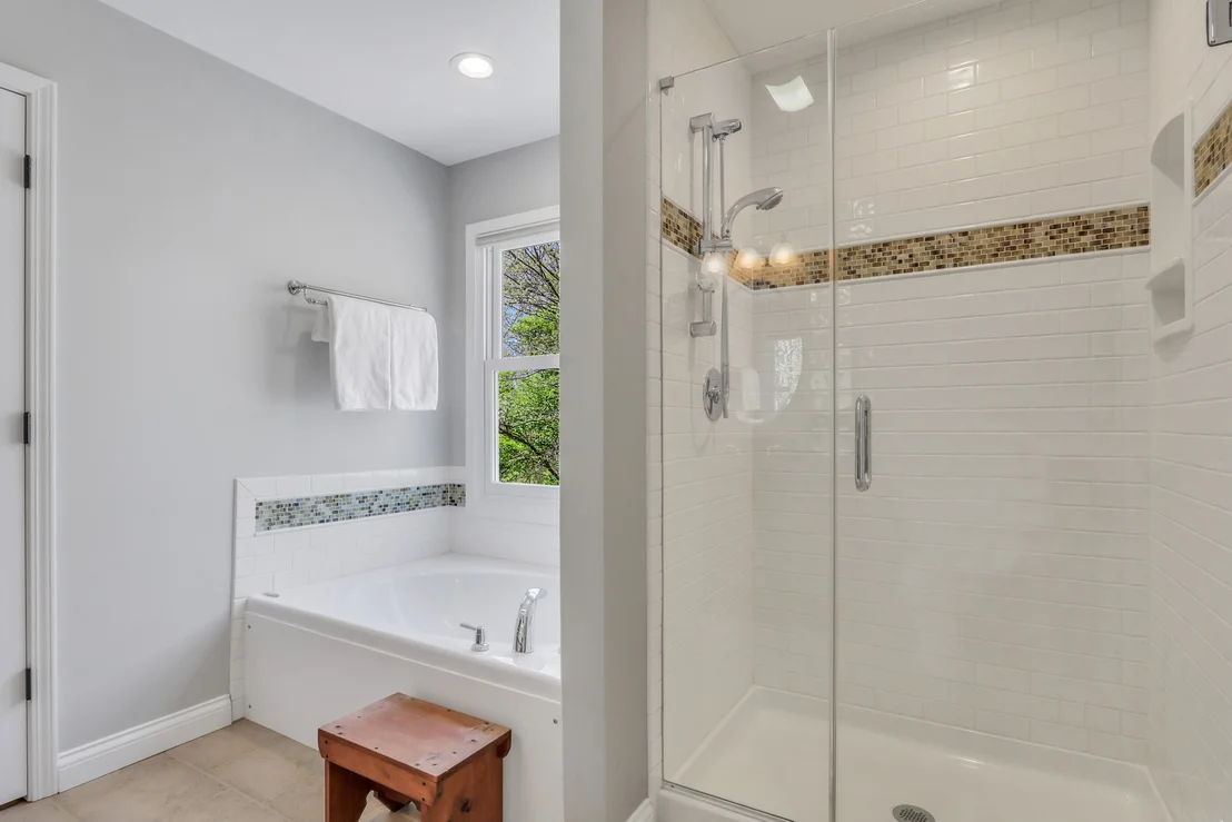 Photo of 983 Mount Vernon Drive