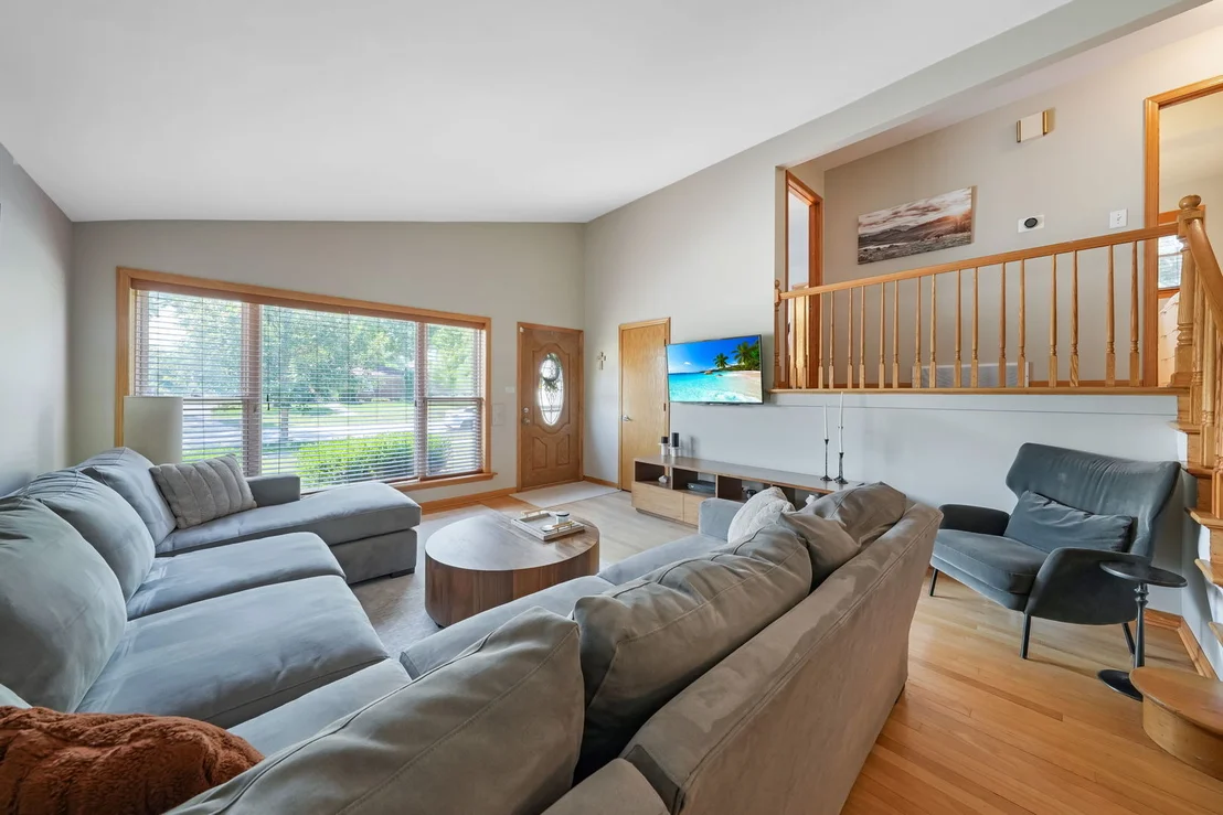 Photo of 513 W Division Street