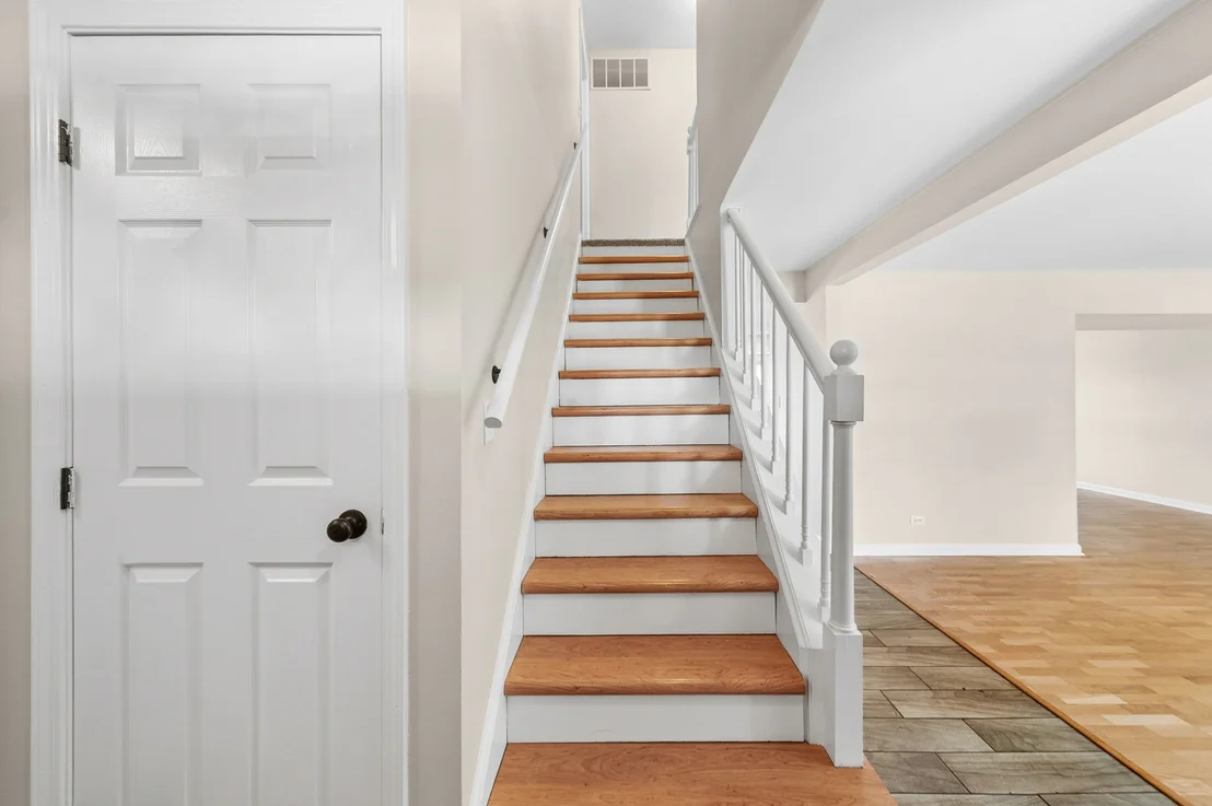 Photo of 465 Ridgefield Drive