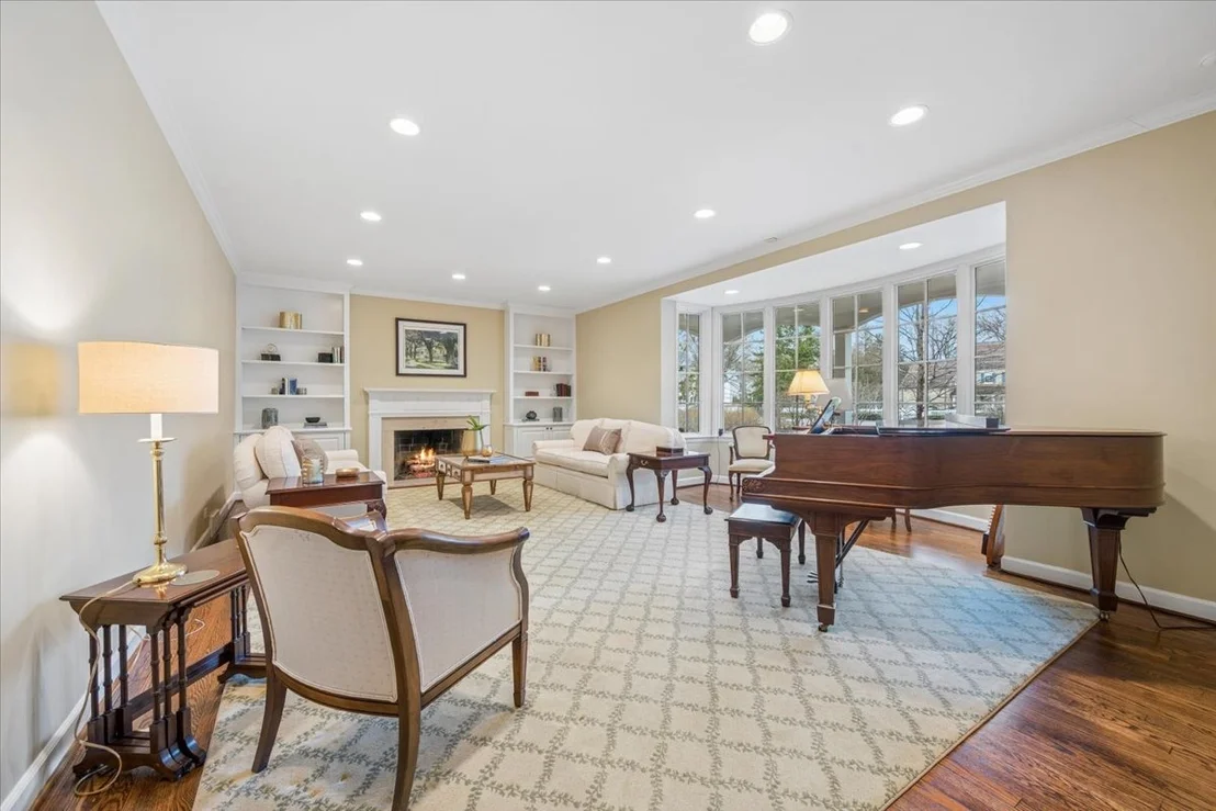 Photo of 1185 Hill Road